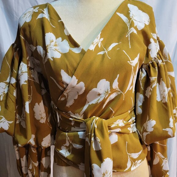 GRACIA - Tiered Ballon Sleeve Floral Print Wrap Top - Picture 1 of 5